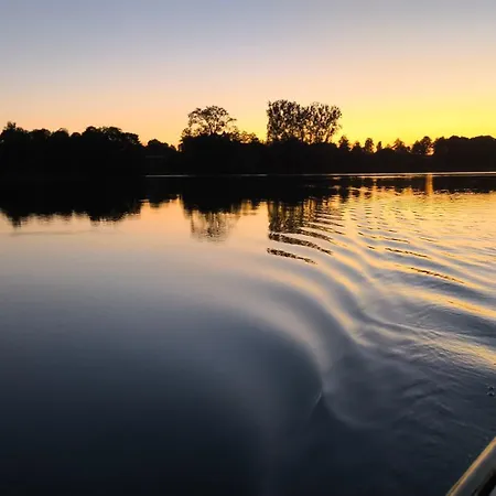Odsapka-dom Nad Jeziorem Casa de Férias